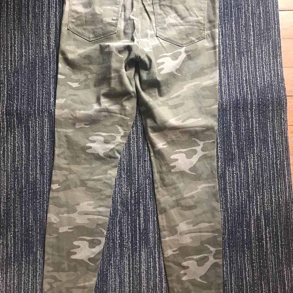 Ann Taylor Loft Camo Pants Leggings
